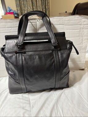 HUGO Black Leather Tote Briefcase. Unisex, full grain leather. EUC